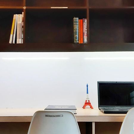 Monchere Dormitory مانيلا المظهر الخارجي الصورة