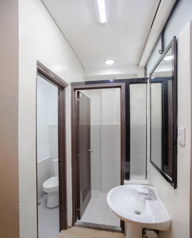 Monchere Dormitory مانيلا المظهر الخارجي الصورة